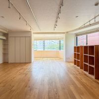 江東区深川の賃貸物件/窓が多く明るいお部屋。1フロア1世帯のつくりです