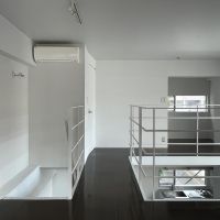 文京区本郷の賃貸物件/渡り廊下を渡っていきます