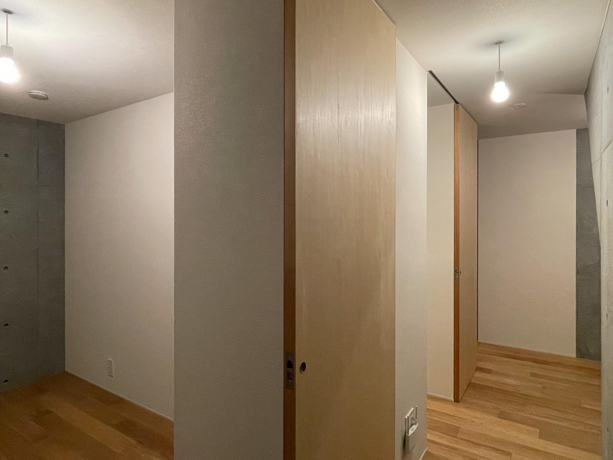 中野区大和町の賃貸物件/B-B1F、廊下：部屋は横並びに配置されています