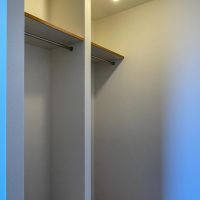 中野区大和町の賃貸物件/C-3F、5.4畳洋室：部屋の奥にクローゼット