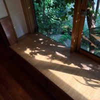 東京都世田谷区尾山台の賃貸物件/室内の縁側的なスペース。木漏れ日の中、本を読んだり作業をしたり。妄想が膨らみます