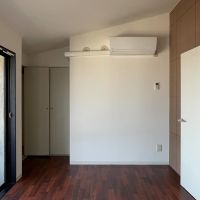 杉並区和田の賃貸物件/南側：こちらの部屋にはエアコンがあります