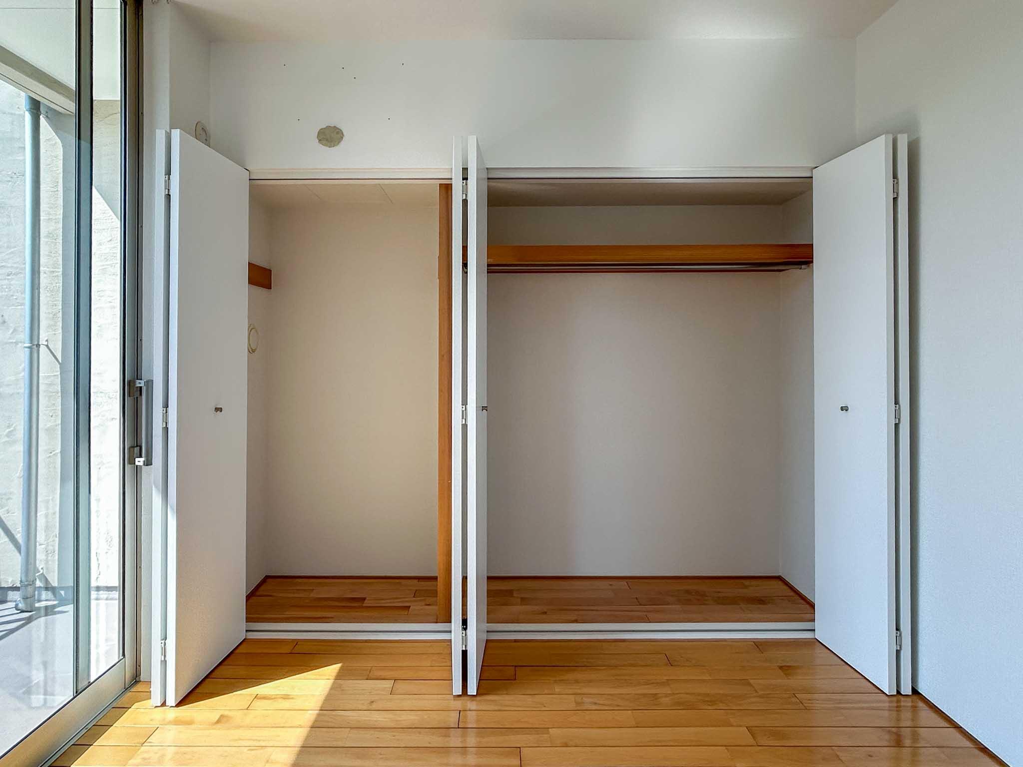 横浜市青葉区荏田北の賃貸物件/2階：たっぷり収納できるクローゼット
