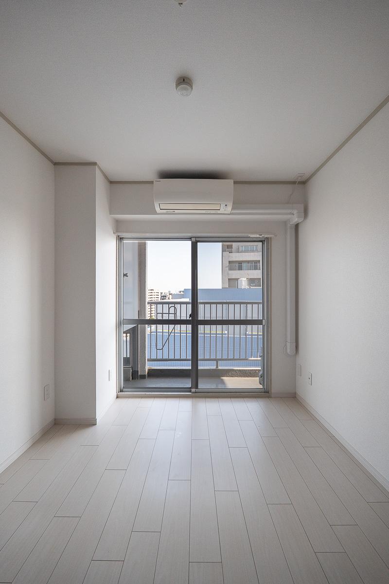 中野区本町の賃貸物件/洋室は６帖ほどのコンパクトサイズ