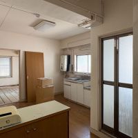 台東区駒形の賃貸物件/同フロア別部屋　未改装状態で貸すこともできます　ご相談ください