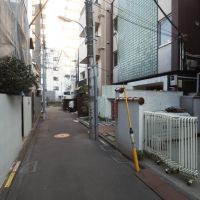 新宿区新宿の賃貸物件/新宿駅からすぐの場所に、こんな一角があることを知っている人は少ないはず