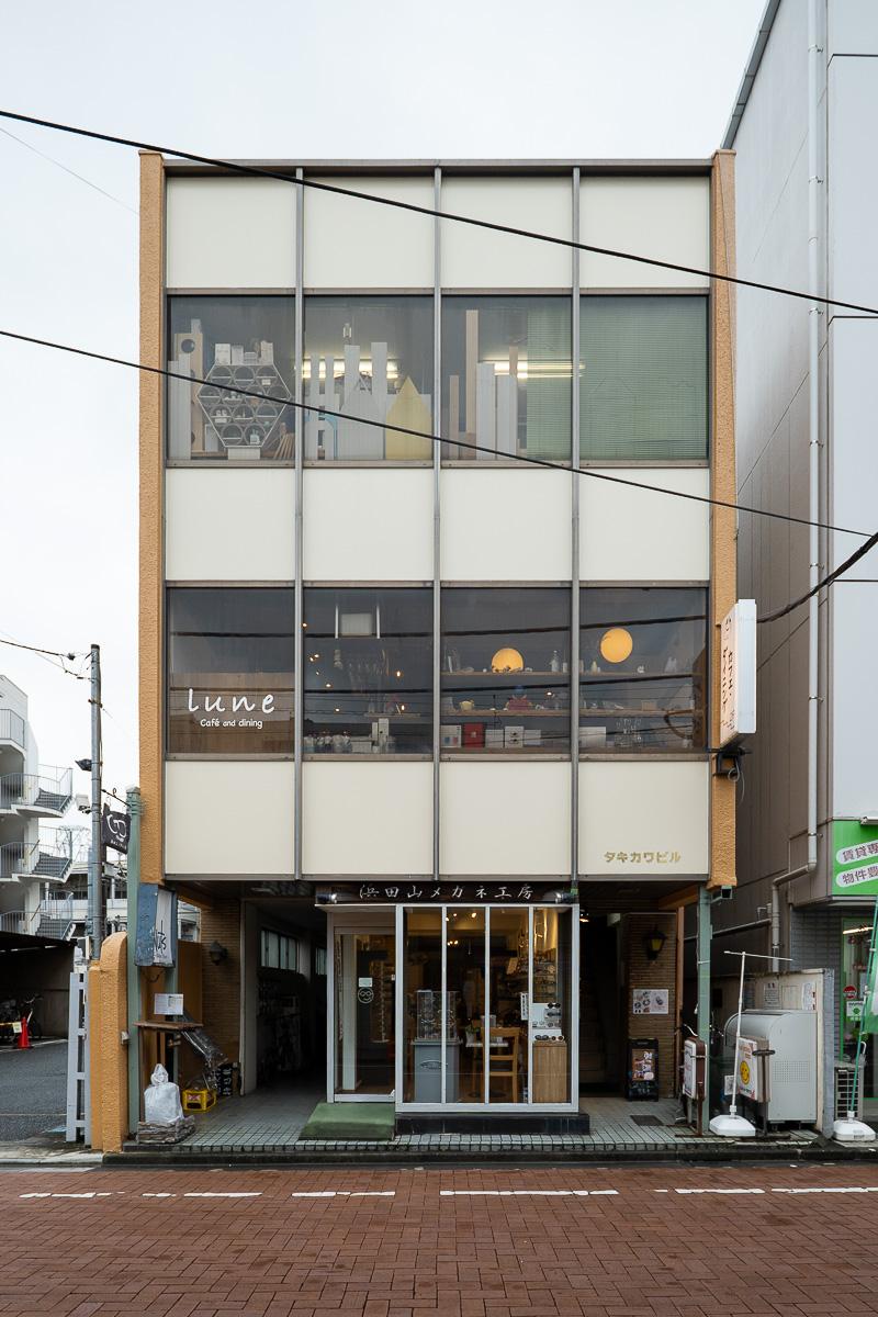 杉並区浜田山の賃貸物件/1Fは眼鏡屋、2Fにはカフェが入っています