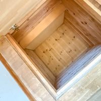 品川区小山台の売買物件/階段の踊り場には床下収納