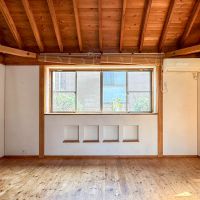 品川区小山台の売買物件/階段上がると開放的なリビングが待っています