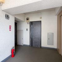 東京都目黒区東山の賃貸物件/エレベーターを降りてすぐのお部屋です
