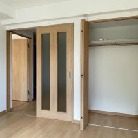 杉並区西荻北の賃貸物件/4.5畳洋室：クローゼットはひとり分のサイズ感