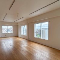 荒川区西日暮里の賃貸物件/リビング。光と風が良く通る、気持ちのいい空間