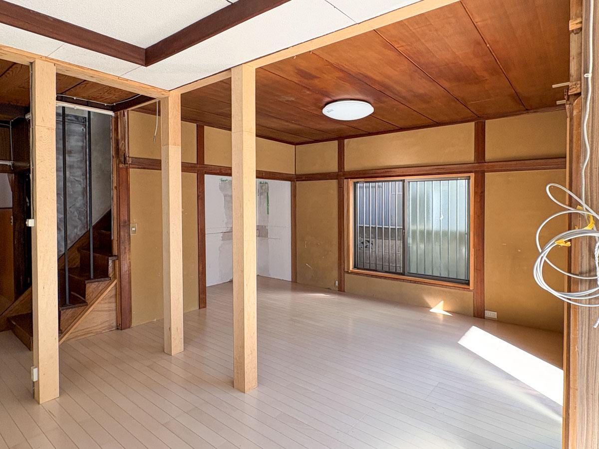 三鷹市井の頭の賃貸物件/1階　もともとはキッチンとリビングは壁で遮られていました