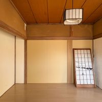 三鷹市井の頭の賃貸物件/2階の南側個室　写真正面の壁がぶち抜ける壁です