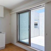 東京都渋谷区笹塚の賃貸物件/リビングと繋がる屋外テラス