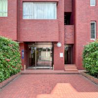 港区西麻布の賃貸物件/エントランス。綺麗に整えられています
