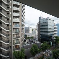 武蔵野市西久保の賃貸物件/洗面横の窓からの眺望