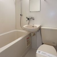 大田区田園調布本町の賃貸物件/水回りはコンパクトな3点ユニット