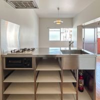 大田区田園調布本町の賃貸物件/キッチン下には収納棚