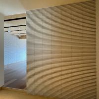 文京区関口の賃貸物件/玄関スペースまでタイル貼りで仕上げられています