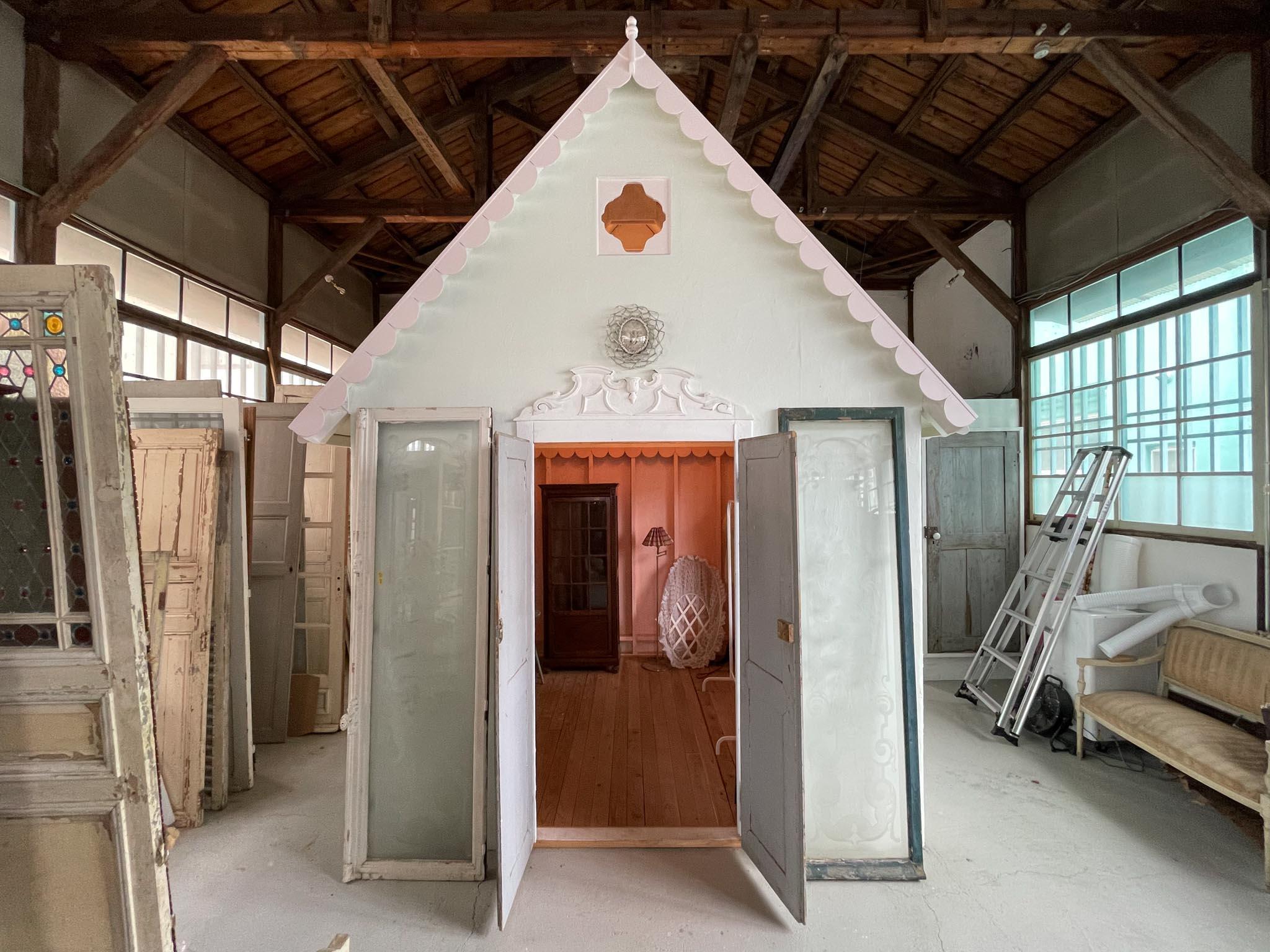 八王子市千人町の賃貸物件/現テナントが設置したかわいらしい小屋