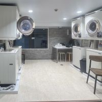 港区赤坂の賃貸物件/斜向かいの部屋がコインランドリー室として開放されていました（洗濯200円、乾燥100円/30分）