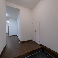 杉並区堀ノ内の賃貸物件/玄関は広く、スツールなども置けそう