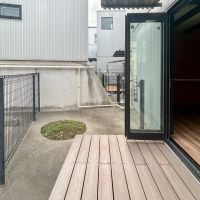 板橋区中台の賃貸物件/1階ベランダ。ウッドデッキがついています