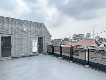 目黒区中目黒の賃貸物件/朗らかなルーバルと共に