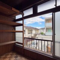 東京都中野区上高田の賃貸物件/ほぼ壁と同じサイズの窓面。気持ち良いです