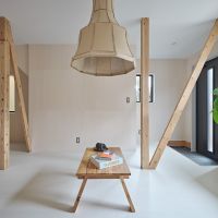 杉並区高井戸西の賃貸物件/約12帖のリビングダイニング。南側の窓から届く穏やかな光が心地よい空間