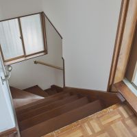 府中市西原町の賃貸物件/階段