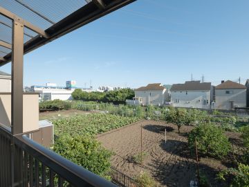 府中市西原町の賃貸物件/畑を借景に