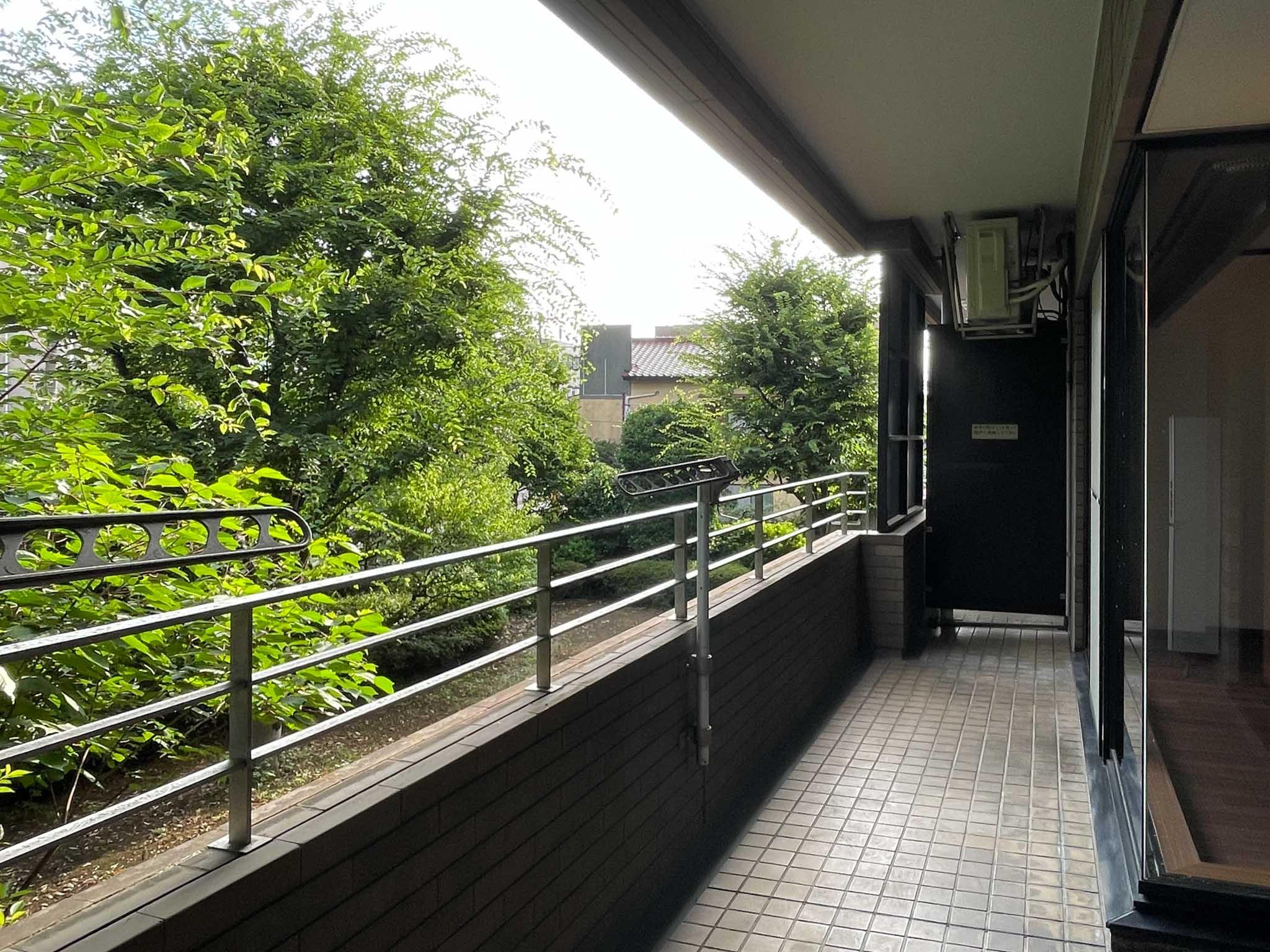 小金井市緑町の賃貸物件/実は、ベランダもほんの少しゆったりサイズ
