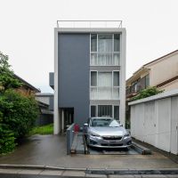 杉並区荻窪の売買物件/外観。駅から近い場所ですが、前面道路はとても静か
