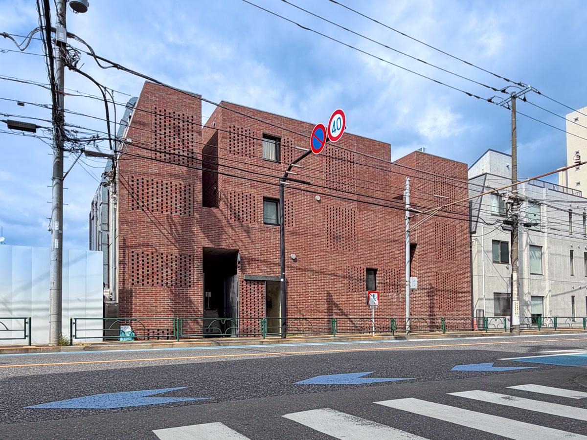武蔵野市吉祥寺南町の賃貸物件/通りから目を惹く、存在感のある佇まい