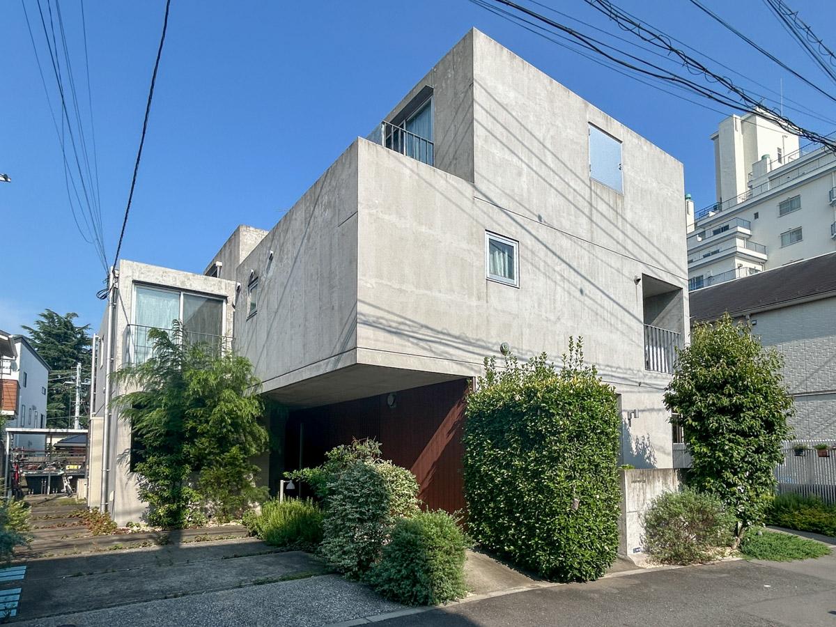 大田区山王の賃貸物件/建物外観。武骨すぎない仕上がり