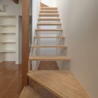 渋谷区本町の賃貸物件/階段