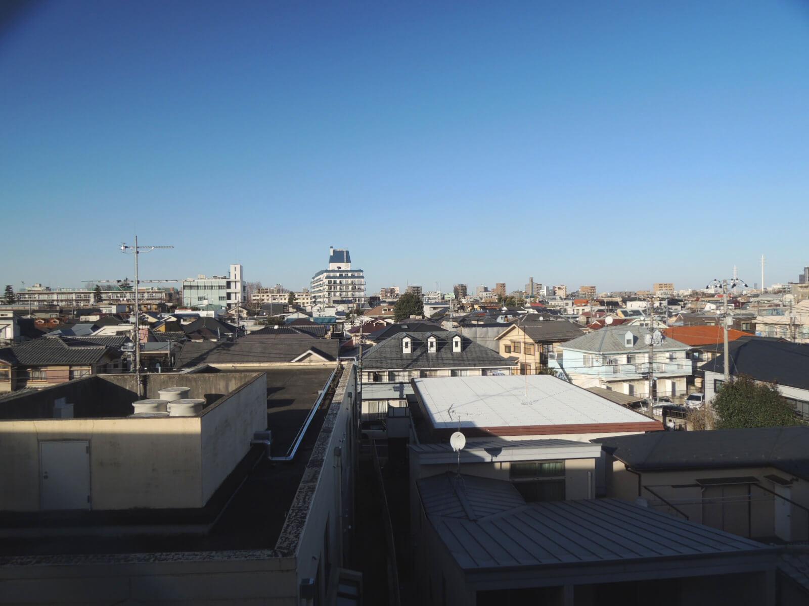 杉並区高円寺北の賃貸物件/北側は低層の住宅街、ただただ空が広い！