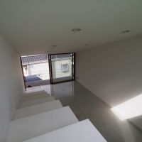 川崎市宮前区神木本町の賃貸物件/テラスから見下ろすとこんな感じ。手すりがないのでちょっと怖い