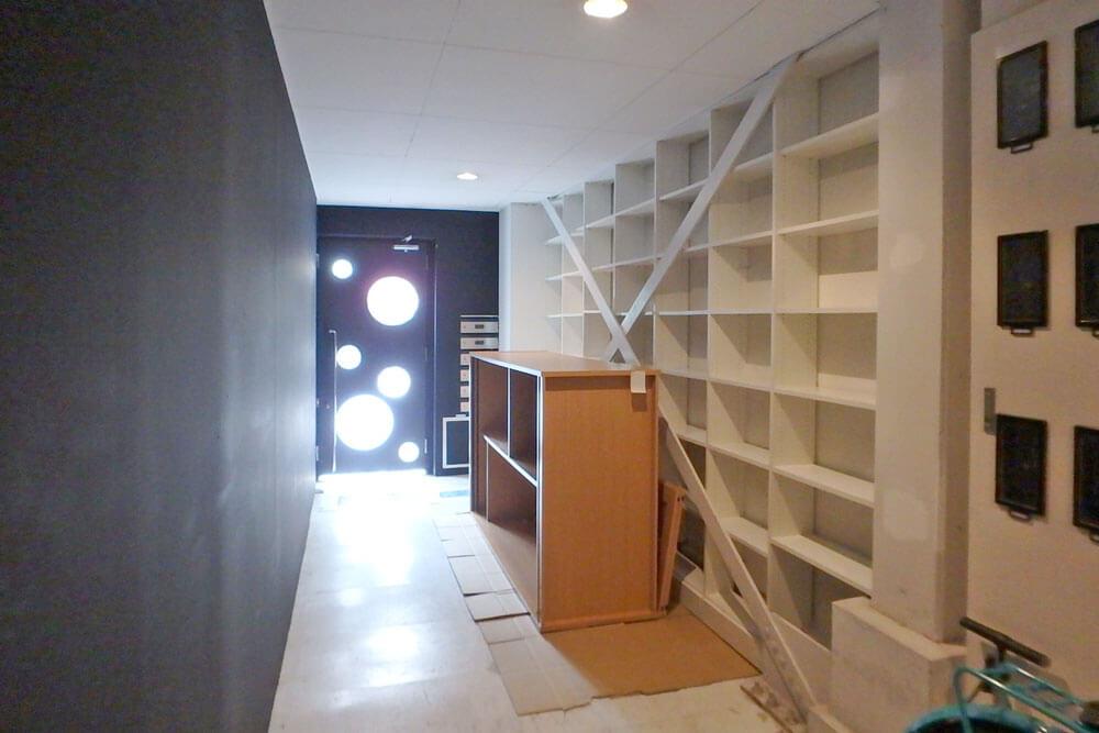 中央区東日本橋の賃貸物件/1階共用部に自転車が置けるくらいのスペースがあります