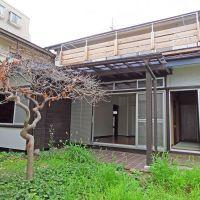 品川区荏原の賃貸物件/庭は結構広め※現在は木が伐採され、防草シートが敷かれています
