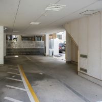 渋谷区東の賃貸物件/1階ガレージ部分：大きさにもよるが2〜3台は止められそう