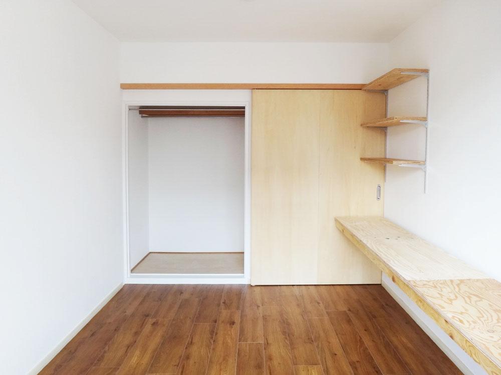 横浜市港北区篠原北の賃貸物件/扉を動かすとキッチンと部屋を区切ることもできます。