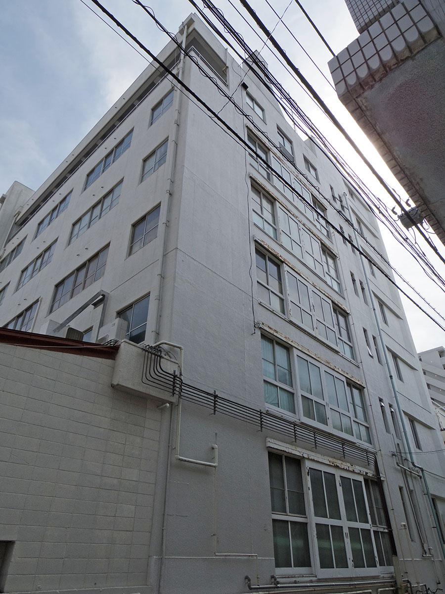 新宿区東榎町の賃貸物件/建物北側