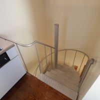 世田谷区北沢の賃貸物件/1階へは階段で