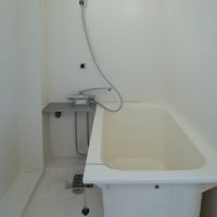 川崎市宮前区鷺沼の賃貸物件/浴槽がラフに置かれている感じも、良いです。
