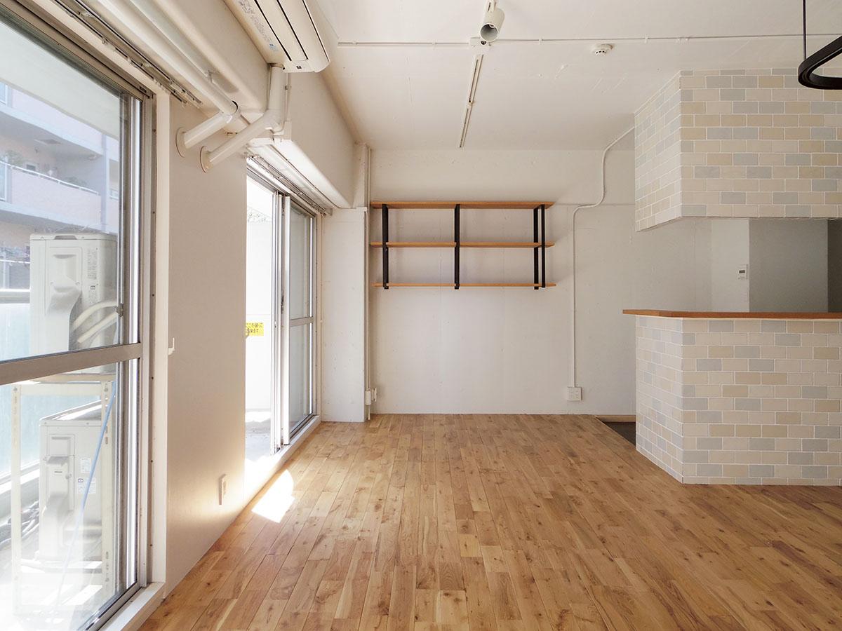 東向きなので、日当たり重視の方には少し物足りないかも。午前中はしっかり光が入ります