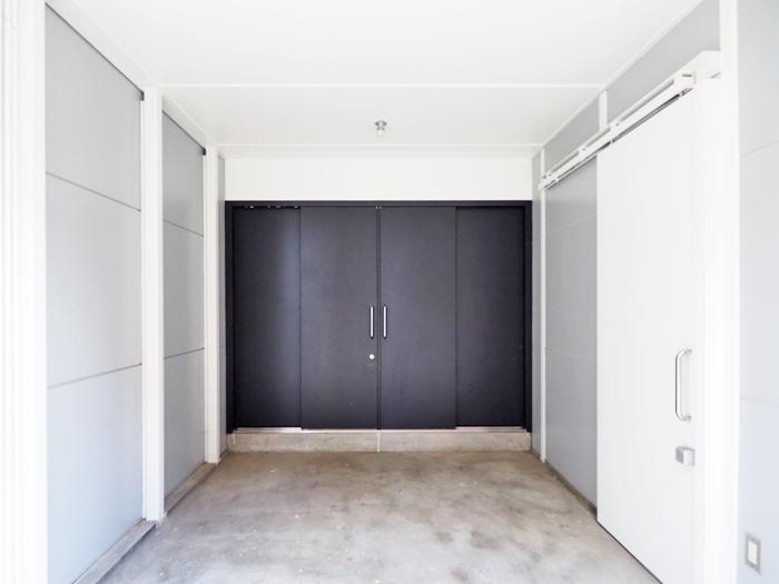 目黒区原町の賃貸物件/駐車スペース。車のサイズは全長4,550mm、全幅2,000mm、全高2,200mmまで