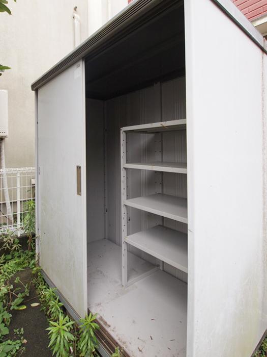 物置。月額4,000円で借りられます